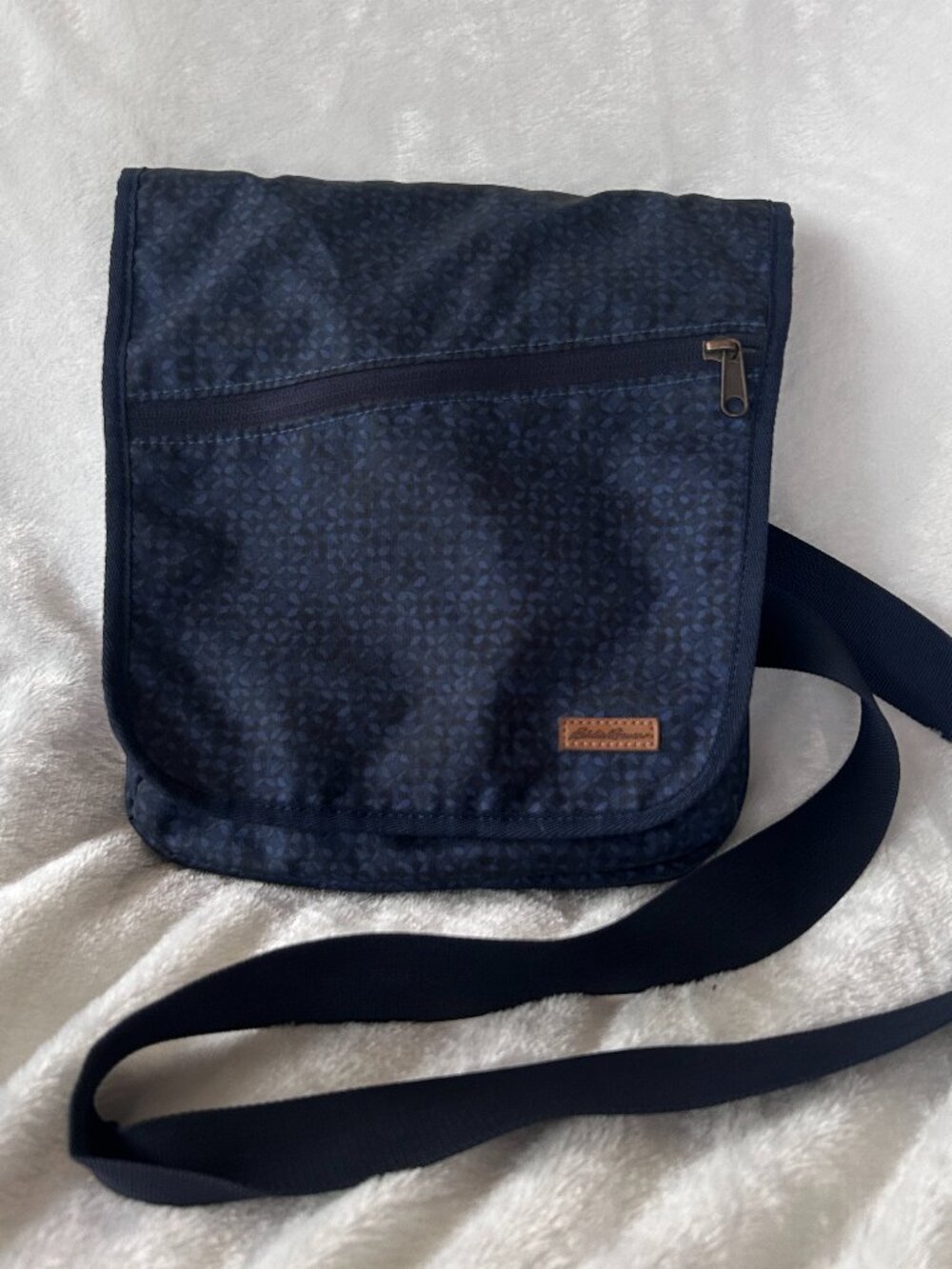 Eddie Bauer Blue Crossbody Bag Utility Purse Snap Closure Gorpcore Granola